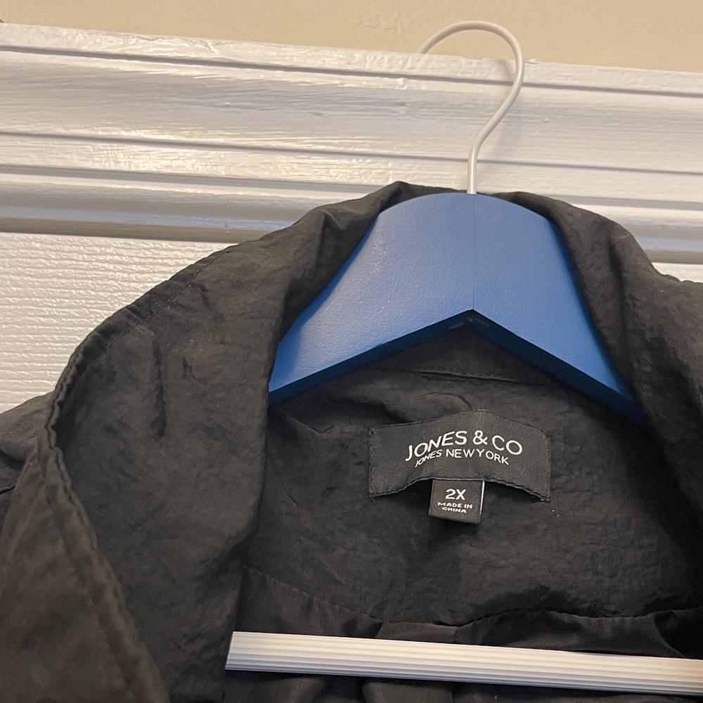 Jones New York Black Utility Jacket with Gold Details - Picture 2 of 10